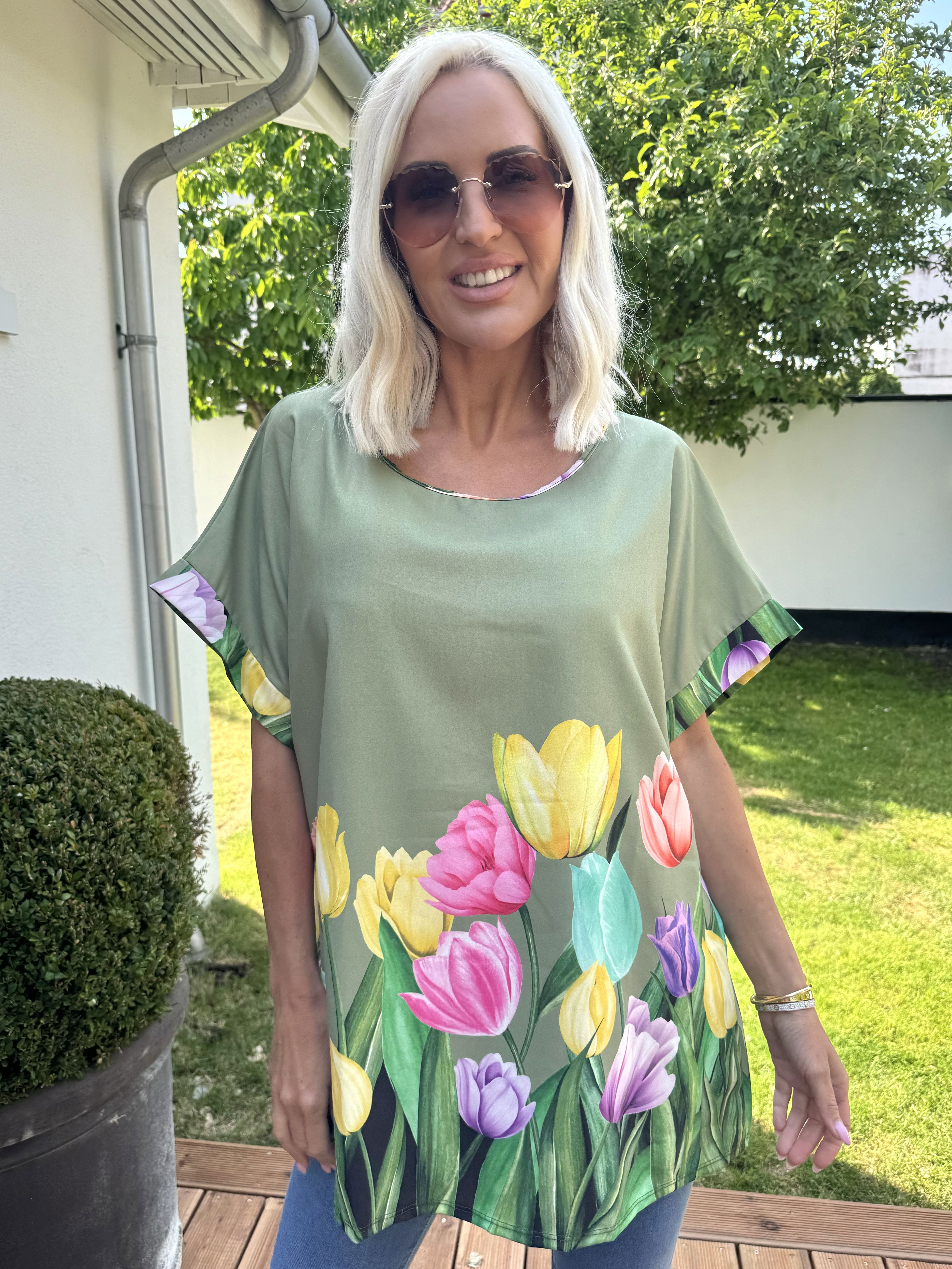 Montana - Bluse med korte ærmer og tulipan motiver